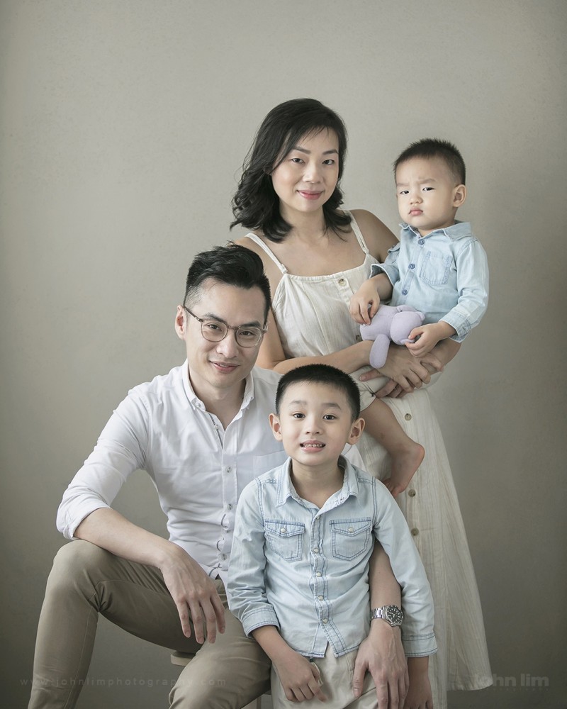 Top 10 Portrait Photographers in Singapore, one-of-a-kind unique different modern timeless family children photography
