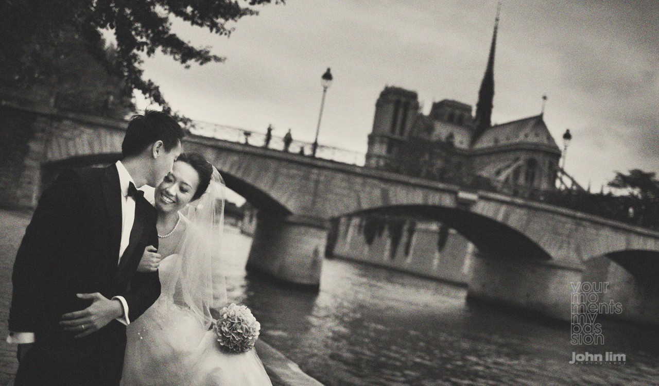 top professional award-winning wedding and portraiture portrait photography singapore, destination overseas pre-wedding, epic landscape with drone footage, romantic with feel, Paris by river Seine with Notre Dame Cathedral