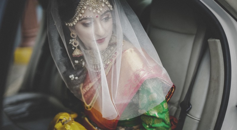 Spirited & Richly Detailed Indian Wedding Ceremony of Pravin & Prithi at Sri Senpaga Vinayagar Temple