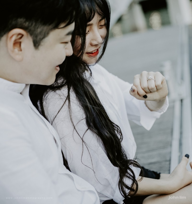 Korean Couple Surprise Proposal in Singapore, proposal engagement wedding photography Singapore MBS Marina Bay Sands