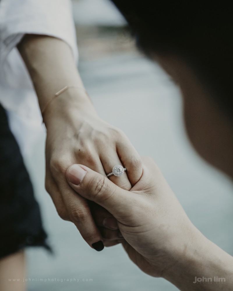 Korean Couple Surprise Proposal in Singapore, proposal engagement wedding photography Singapore MBS Marina Bay Sands