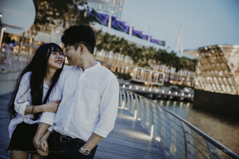 Korean Couple Surprise Proposal in Singapore, proposal engagement wedding photography Singapore MBS Marina Bay Sands