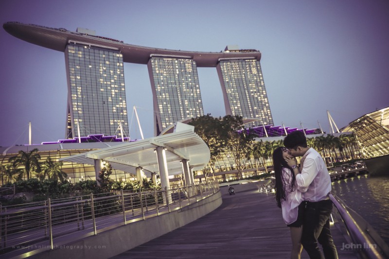 Korean Couple Surprise Proposal in Singapore, proposal engagement wedding photography Singapore MBS Marina Bay Sands